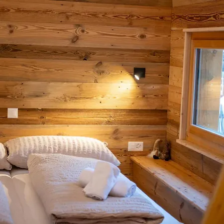 Chalet Stall Himmel *