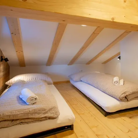 Chalet Stall Himmel Goms