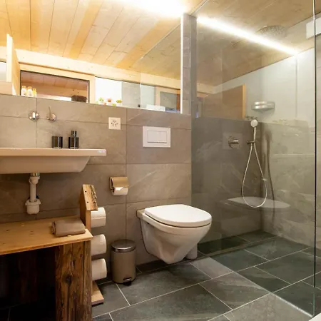 Chalet Stall Himmel